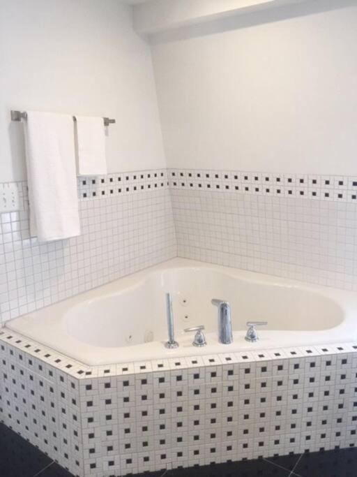קולומבוס Luxury Three Story Apartment In Short North מראה חיצוני תמונה